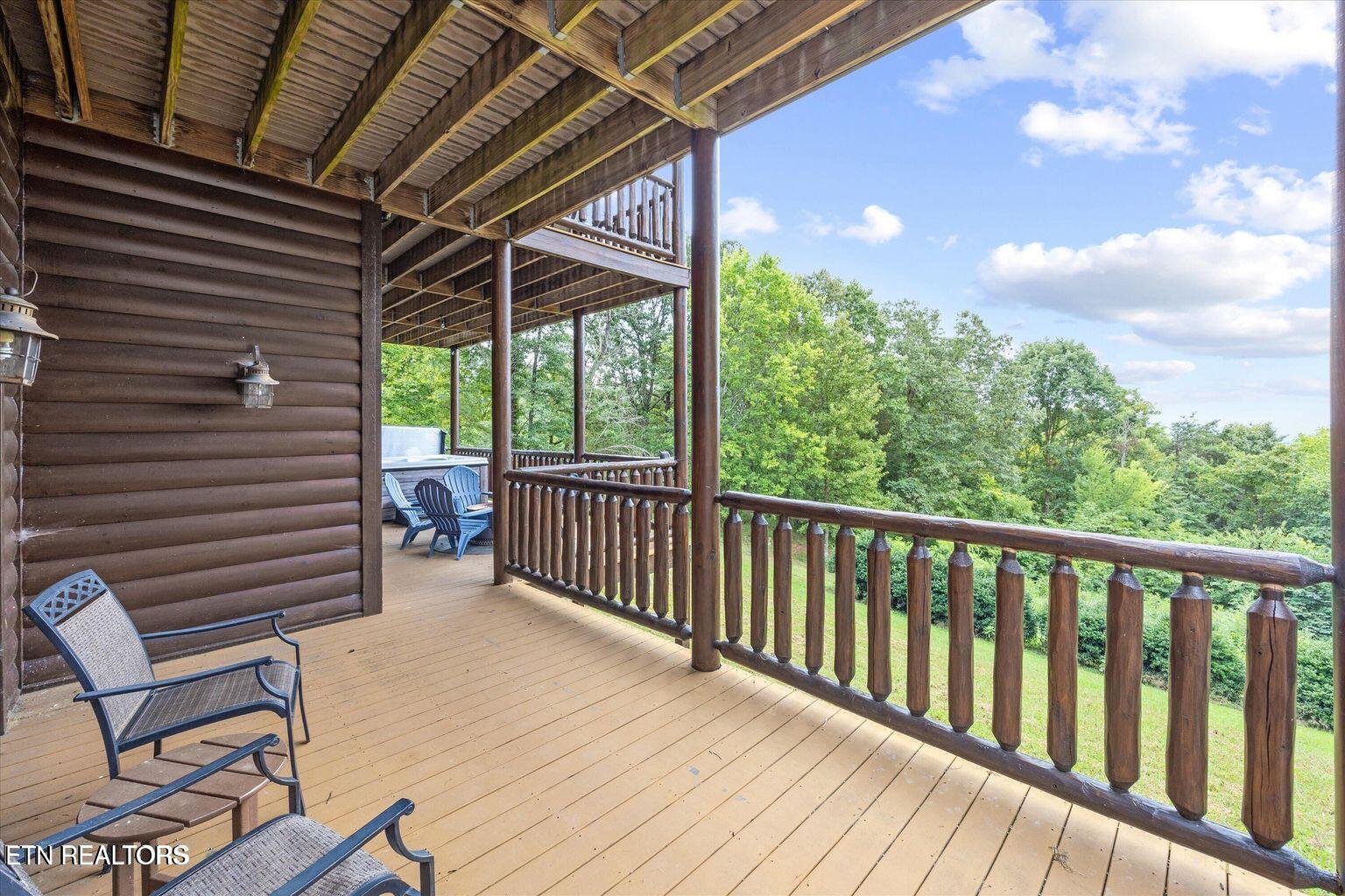836 Sandra Way Kodak, TN 37764 - Photo 42 of 49 42_lower deck