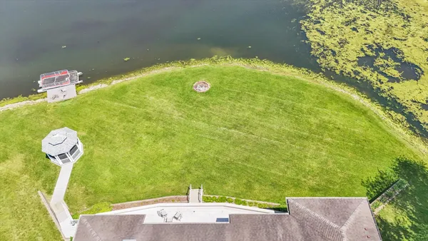 $1,100,000 | 401 M 2425 North, Mahomet, IL 61853