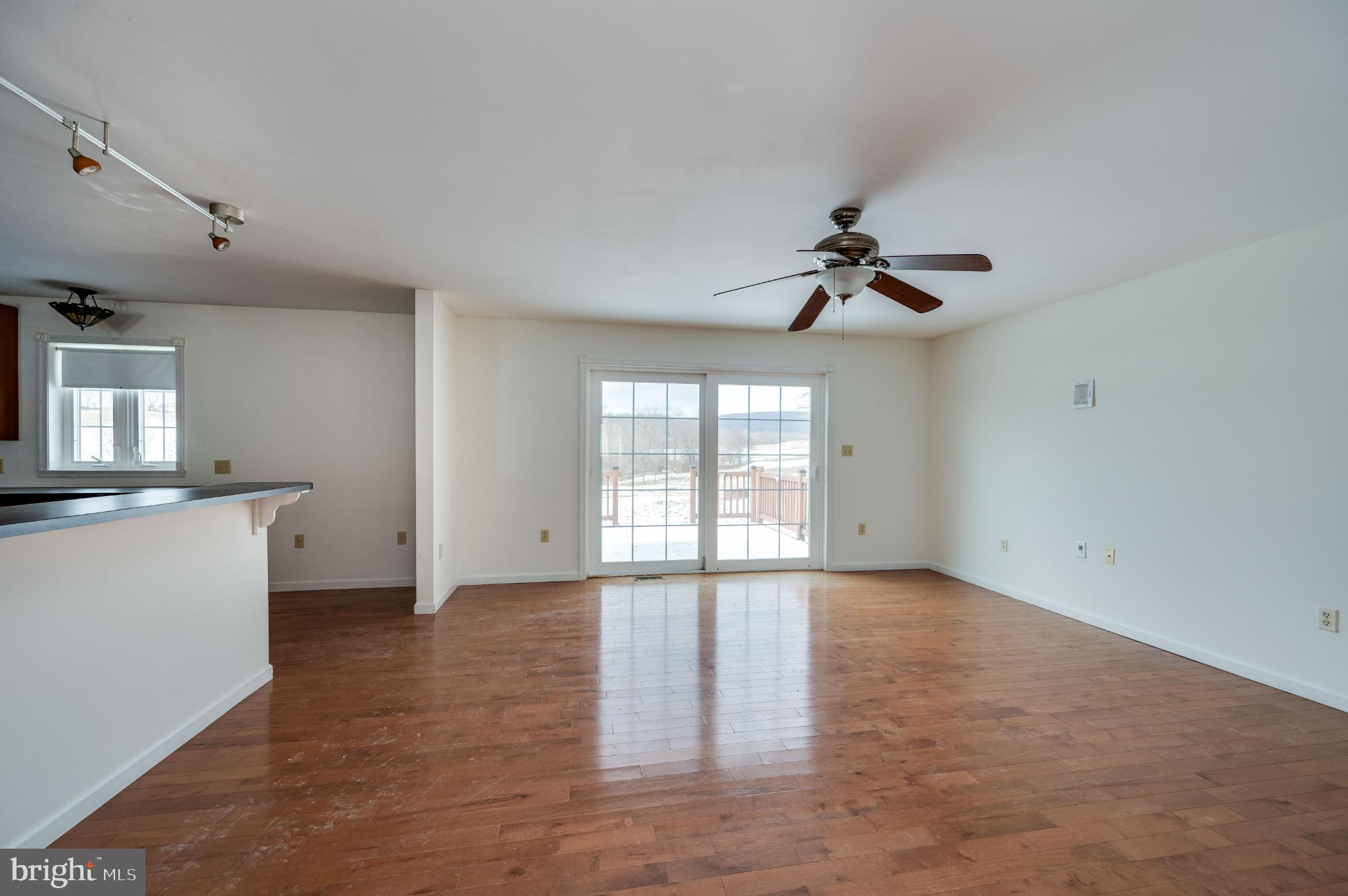 71 Walnut Road Hamburg, PA 19526 - Photo 20 of 55 Eat-in kitchen with farmland views
