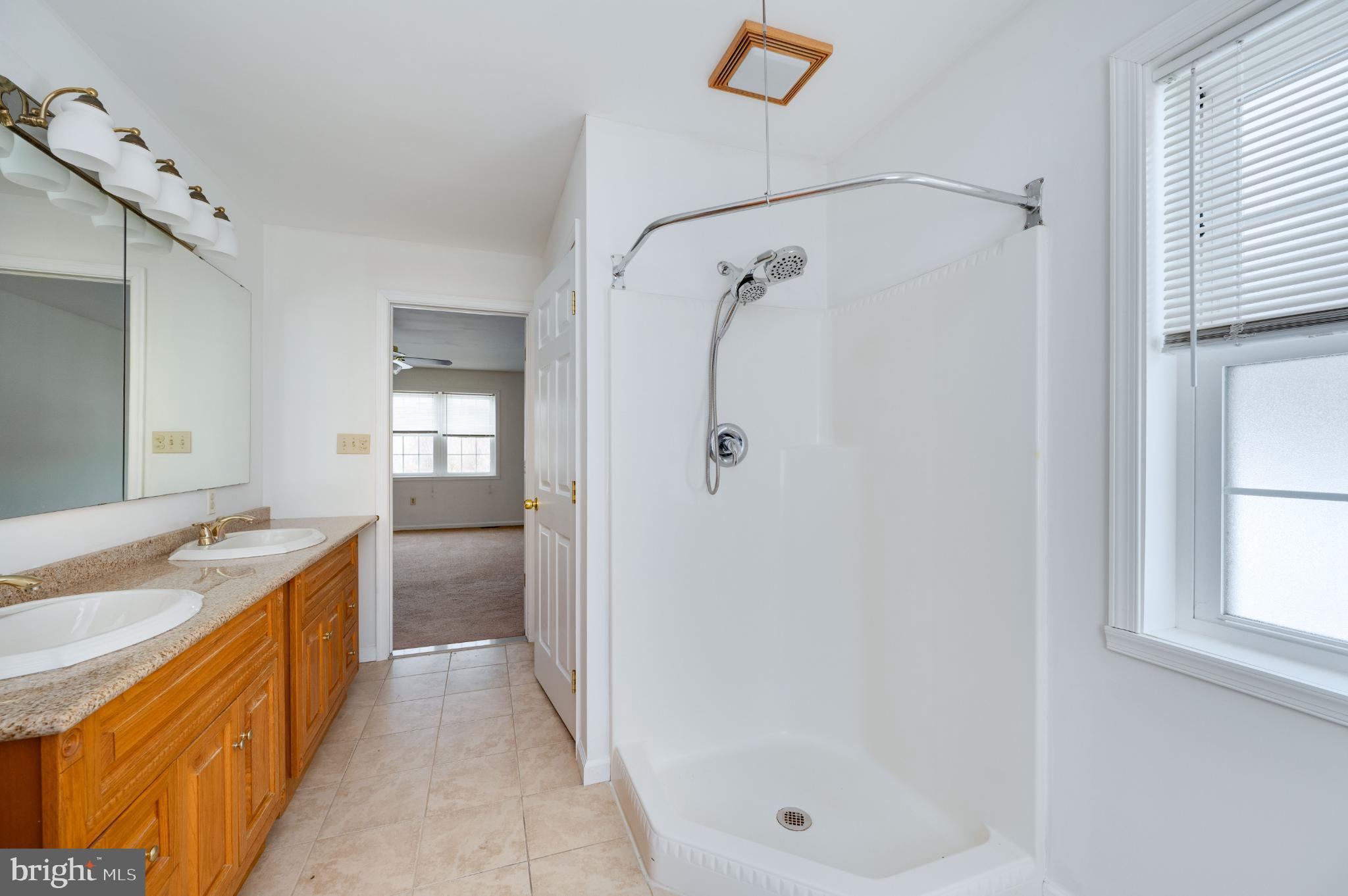 71 Walnut Road Hamburg, PA 19526 - Photo 29 of 55 Bright first floor master bathroom