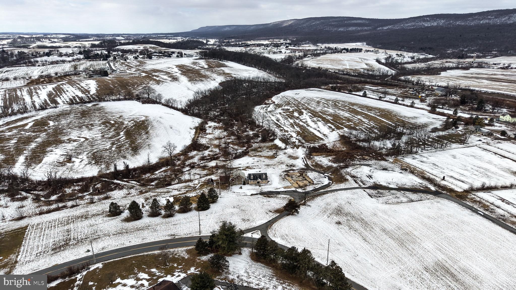 71 Walnut Road Hamburg, PA 19526 - Photo 7 of 55 Hamburg Home amongst with farmland scenery