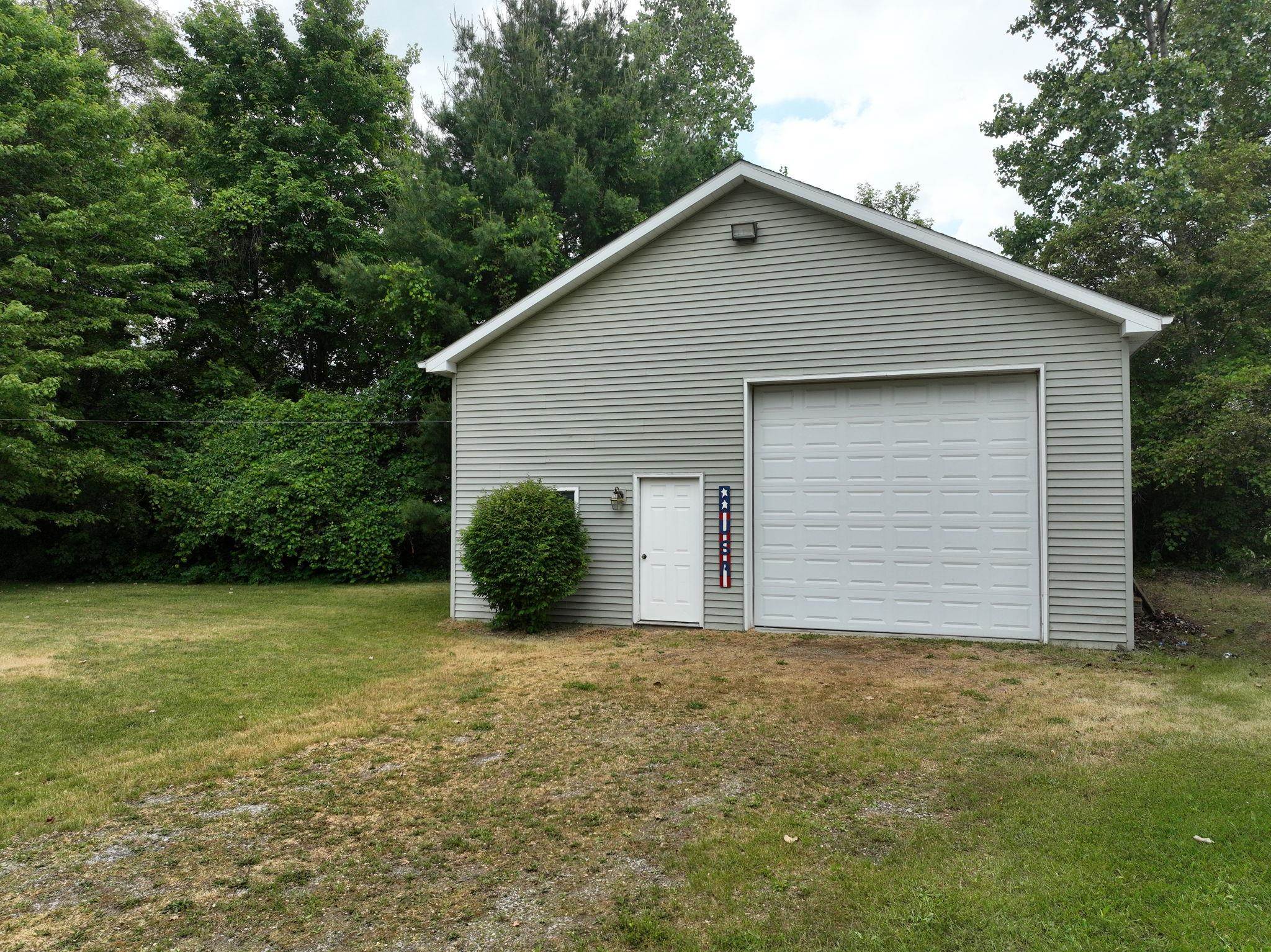 2076 West Wilson Road Clio, MI 48420 - Photo 58 of 78 50112228-58.JPG
