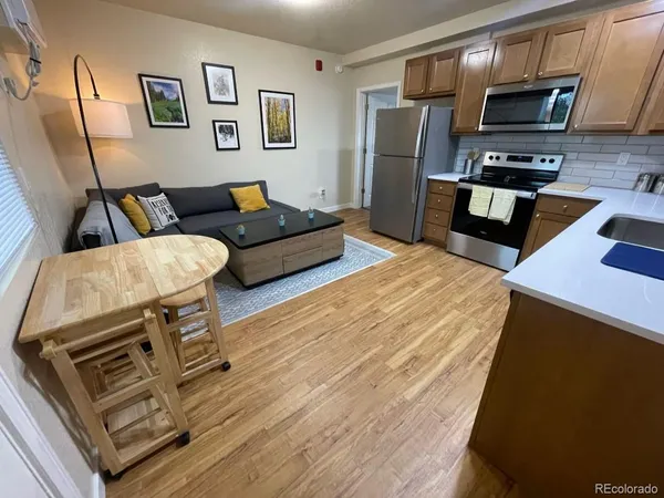 $1,195 | 1391 Carr, Unit 205, Lakewood, CO 80214