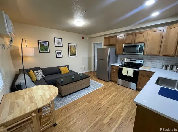 $1,195 | 1391 Carr, Unit 205, Lakewood, CO 80214