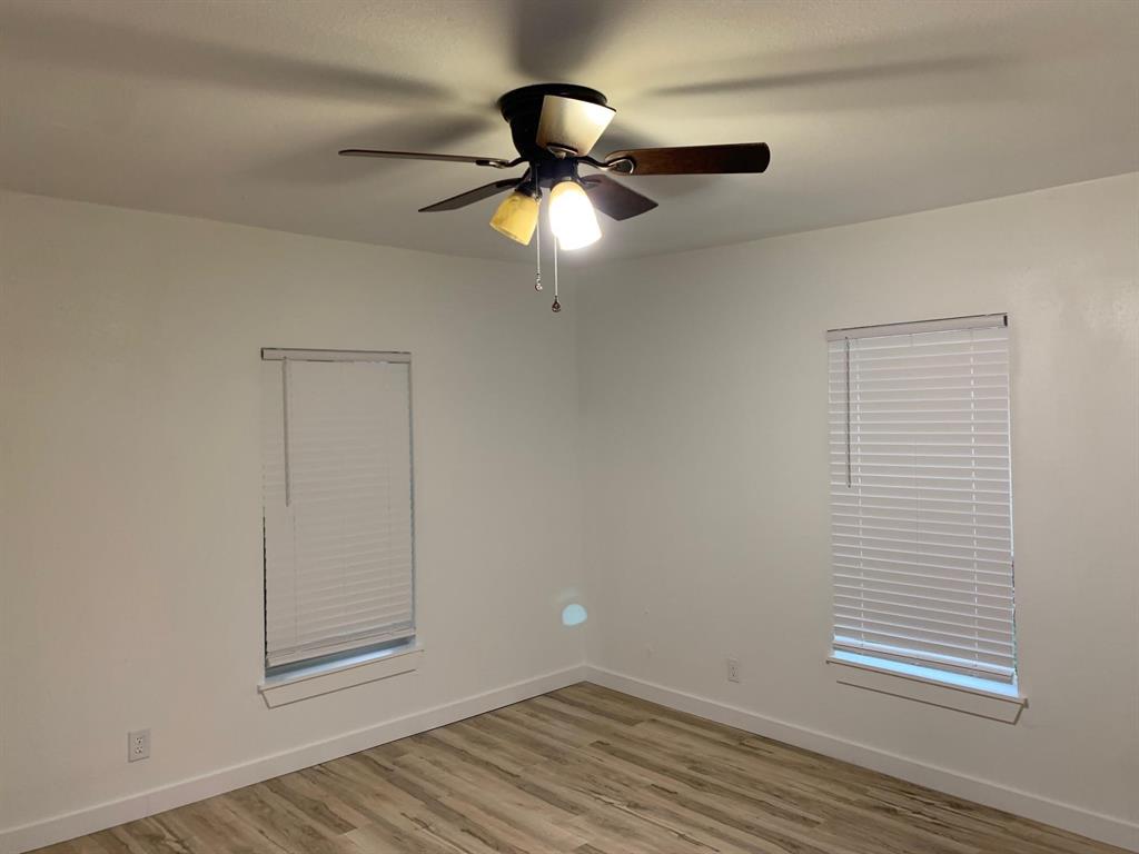 1046 West Collins Street Denison, TX 75020 - Photo 14 of 28