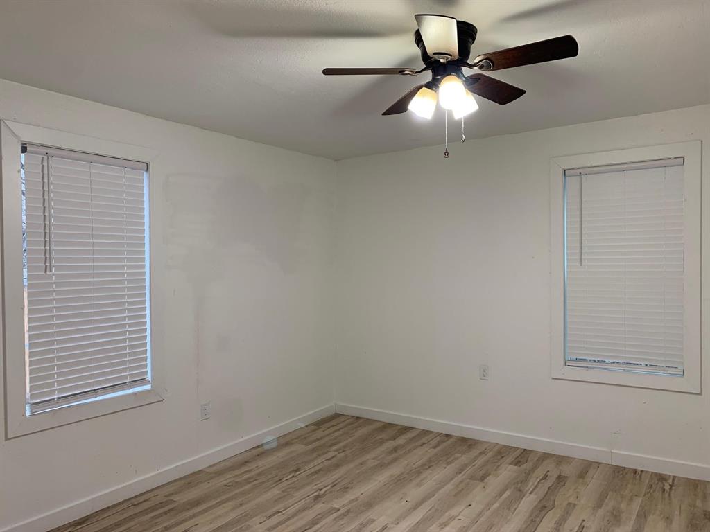 1046 West Collins Street Denison, TX 75020 - Photo 17 of 28