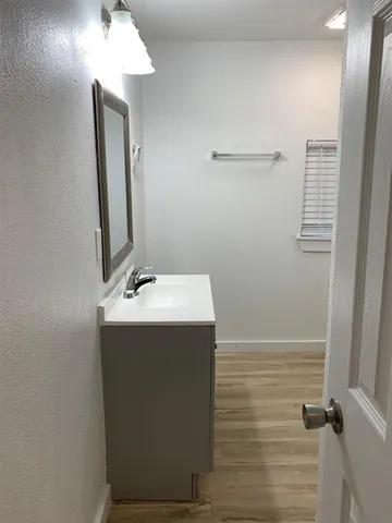 $1,450 | 1046 West Collins Street, Denison, TX 75020