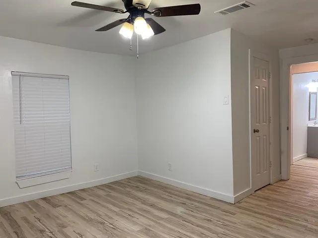 $1,450 | 1046 West Collins Street, Denison, TX 75020