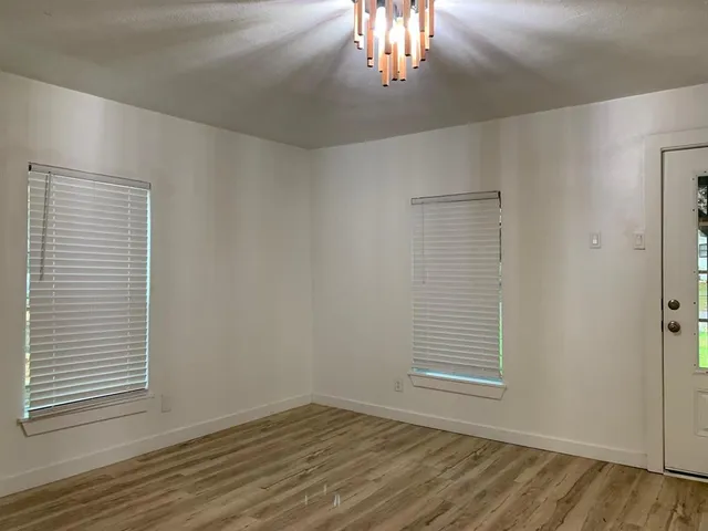 $1,450 | 1046 West Collins Street, Denison, TX 75020