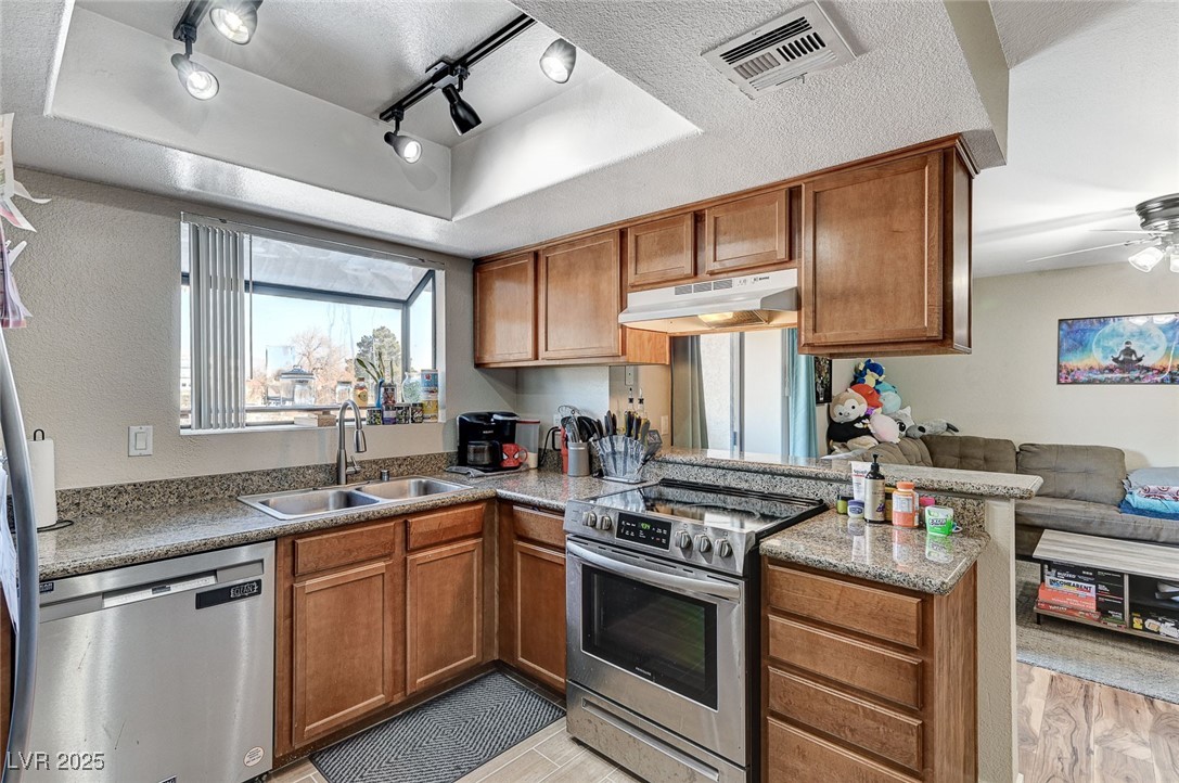 7300 West Pirates Cove Road, Unit 2013 Las Vegas, NV 89145 - Photo 12 of 40