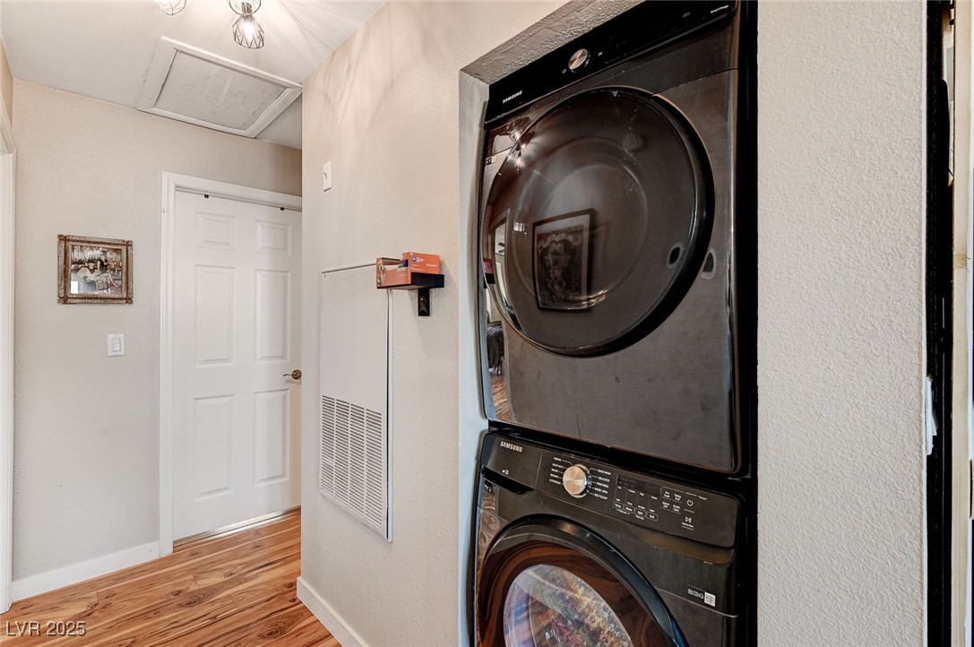 7300 West Pirates Cove Road, Unit 2013 Las Vegas, NV 89145 - Photo 18 of 40 Updated Appliances Included!