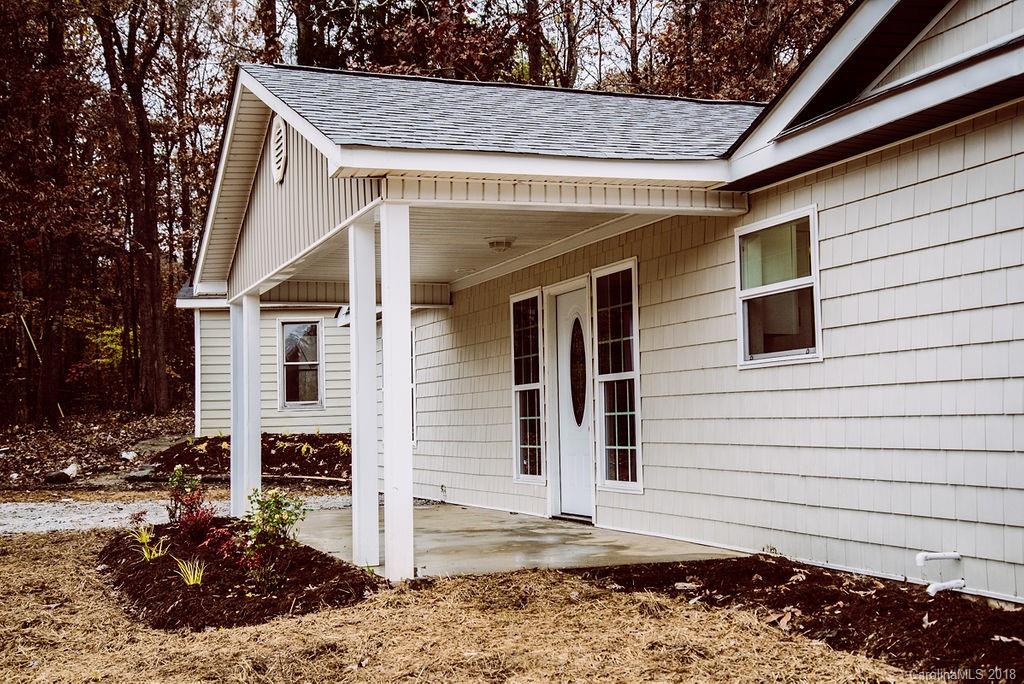 1608 Potter Road Lancaster, SC 29720 - Photo 3 of 33