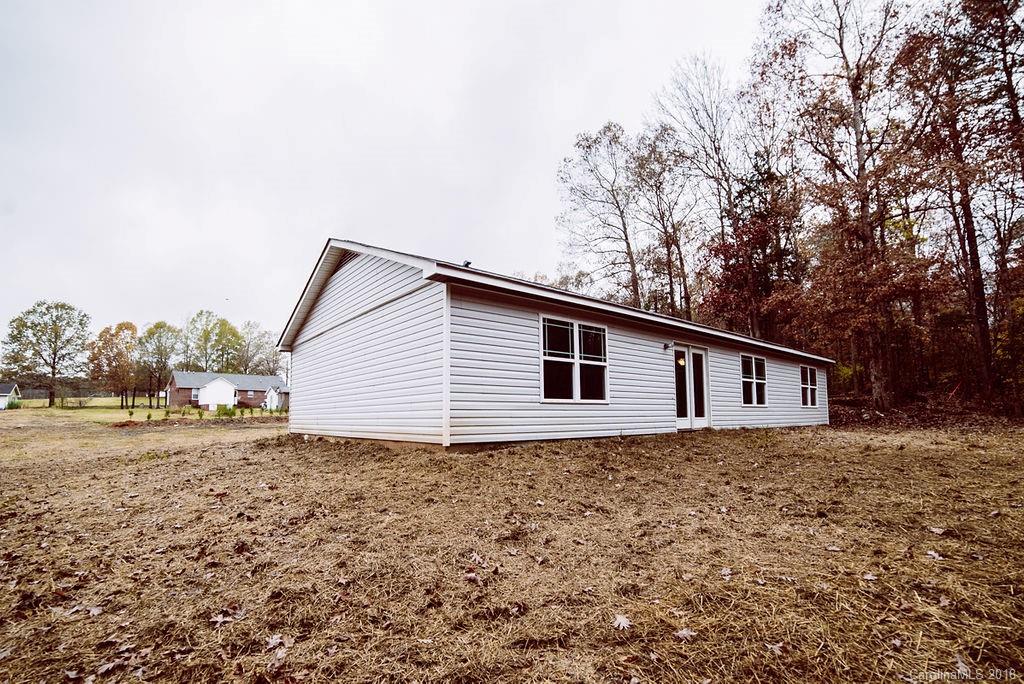 1608 Potter Road Lancaster, SC 29720 - Photo 30 of 33