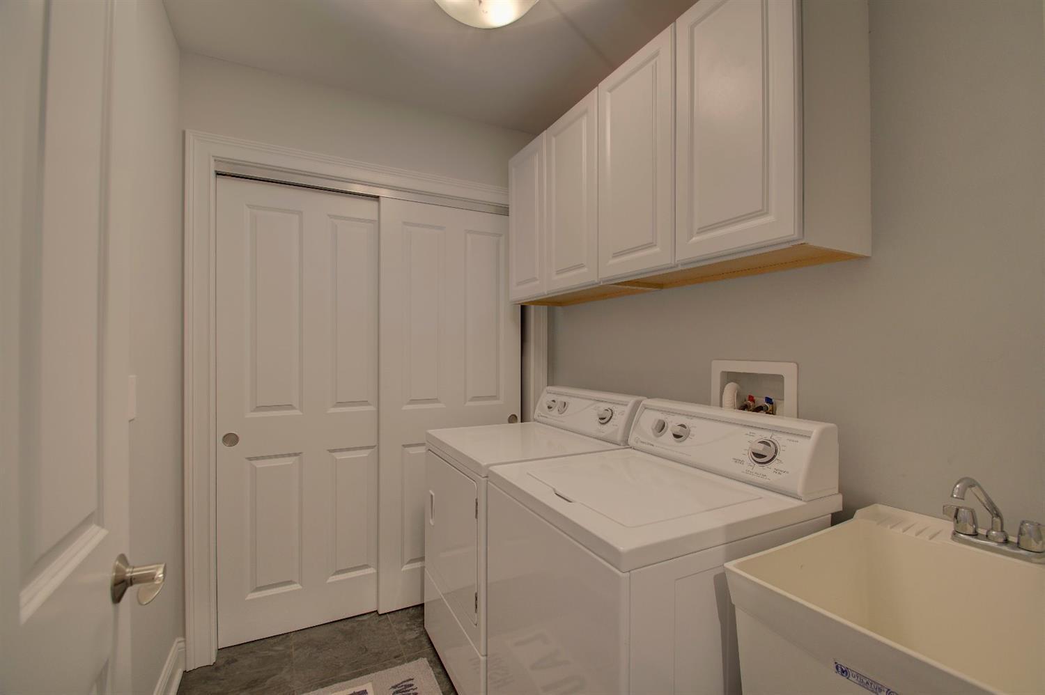 421 Boal Street Cincinnati, OH 45202 - Photo 33 of 44