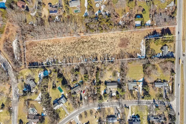 $1,499,000 | 18365 County Road 48, Cutchogue, NY 11935