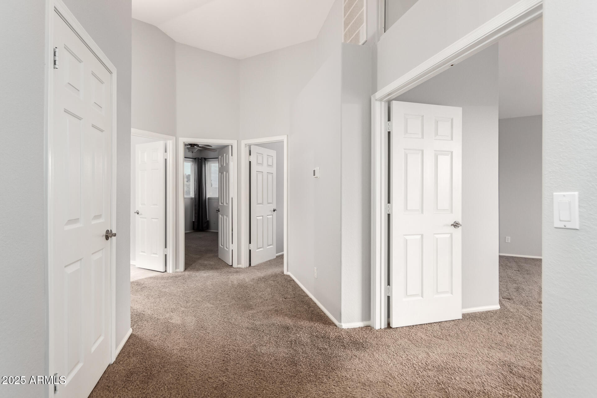 518 South Pueblo Street Gilbert, AZ 85233 - Photo 19 of 50 a view of a hallway with closet area