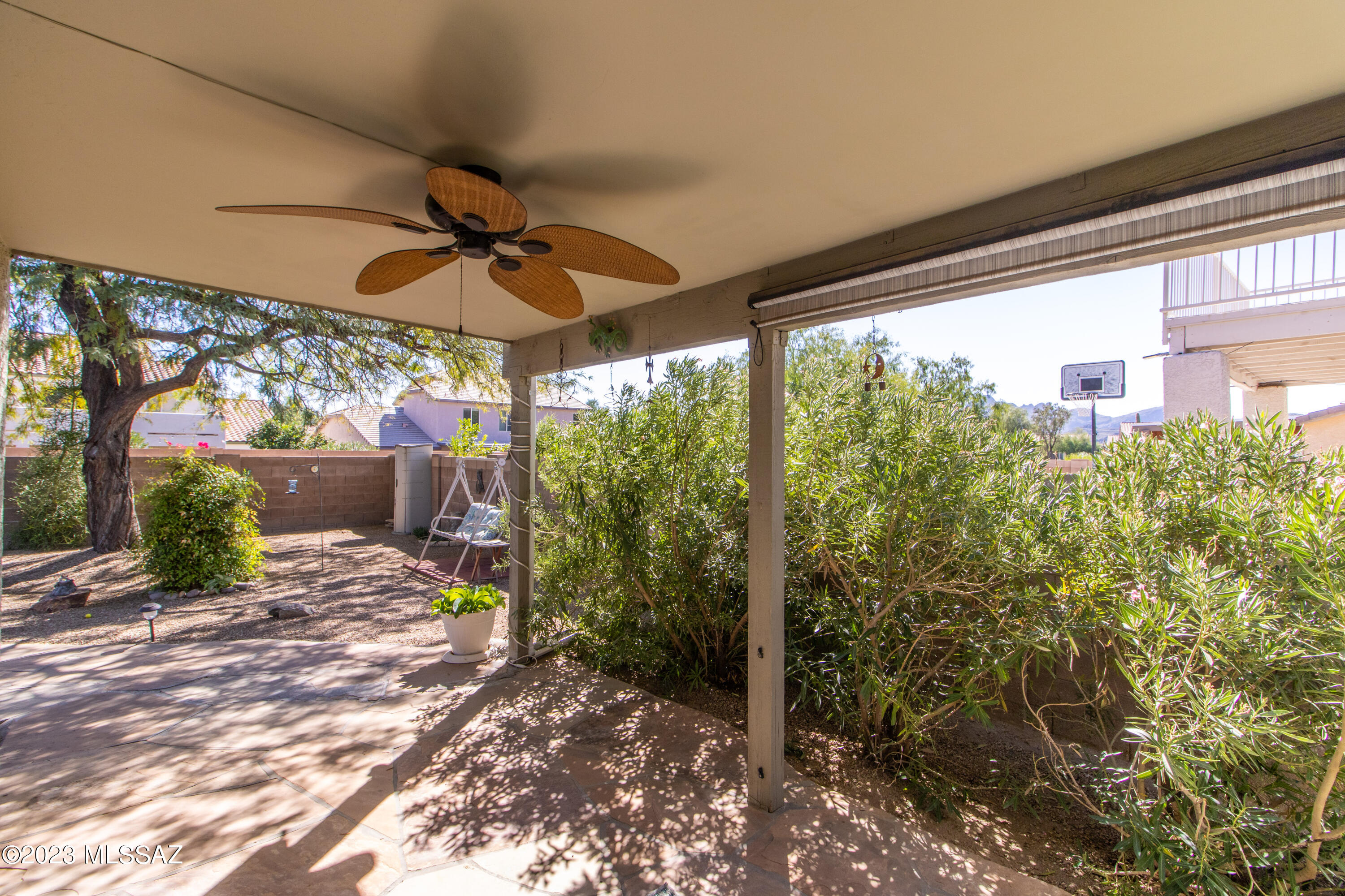 7753 West Oak Stream Road Tucson, AZ 85743 - Photo 3 of 18 IMG_7105