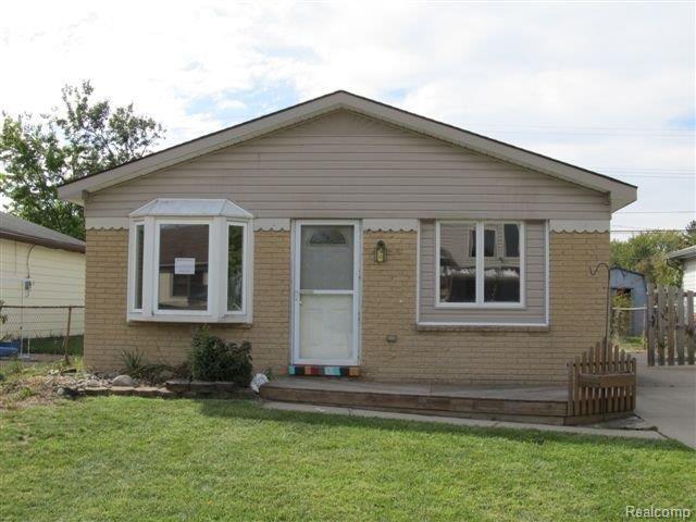 25904 Reeck Road Trenton, MI 48183 - Photo 1 of 25 261-922030 front elevation b.JPG