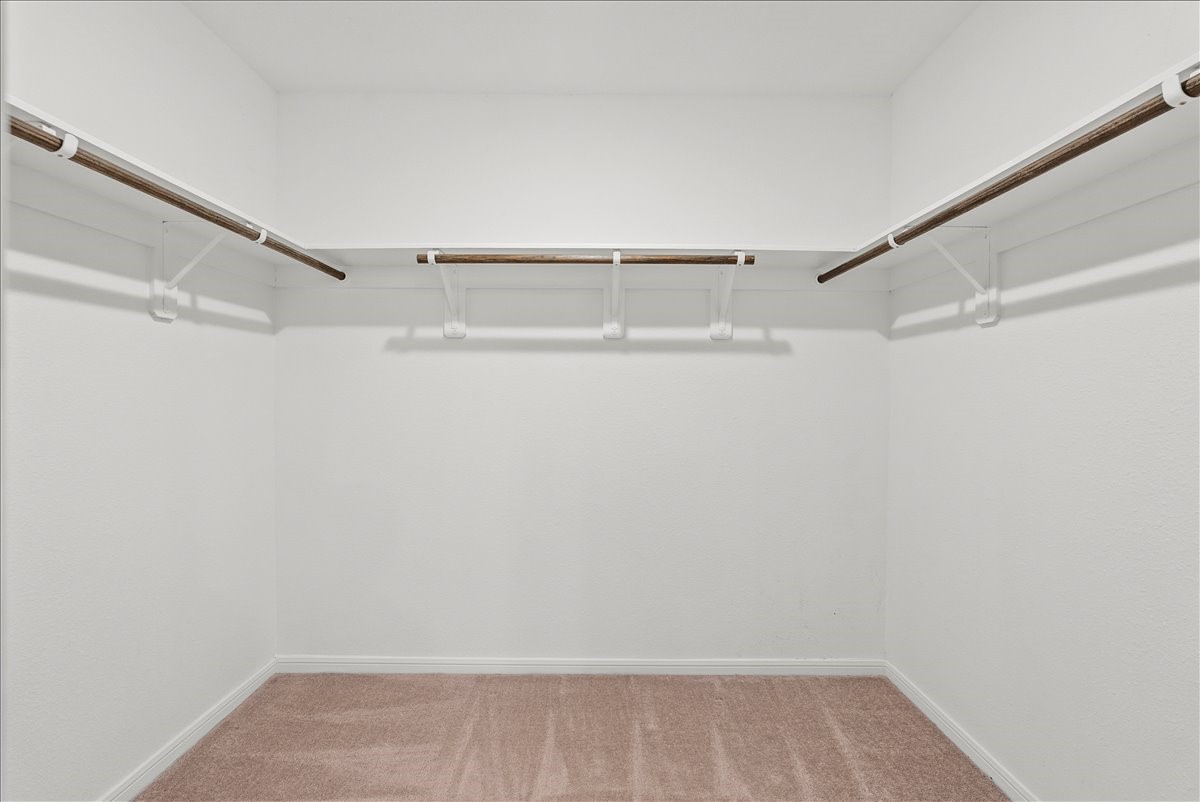 10243 Gates Ml Road Houston, TX 77034 - Photo 19 of 32 View of Walk-in Closet for the Primary Bedroom