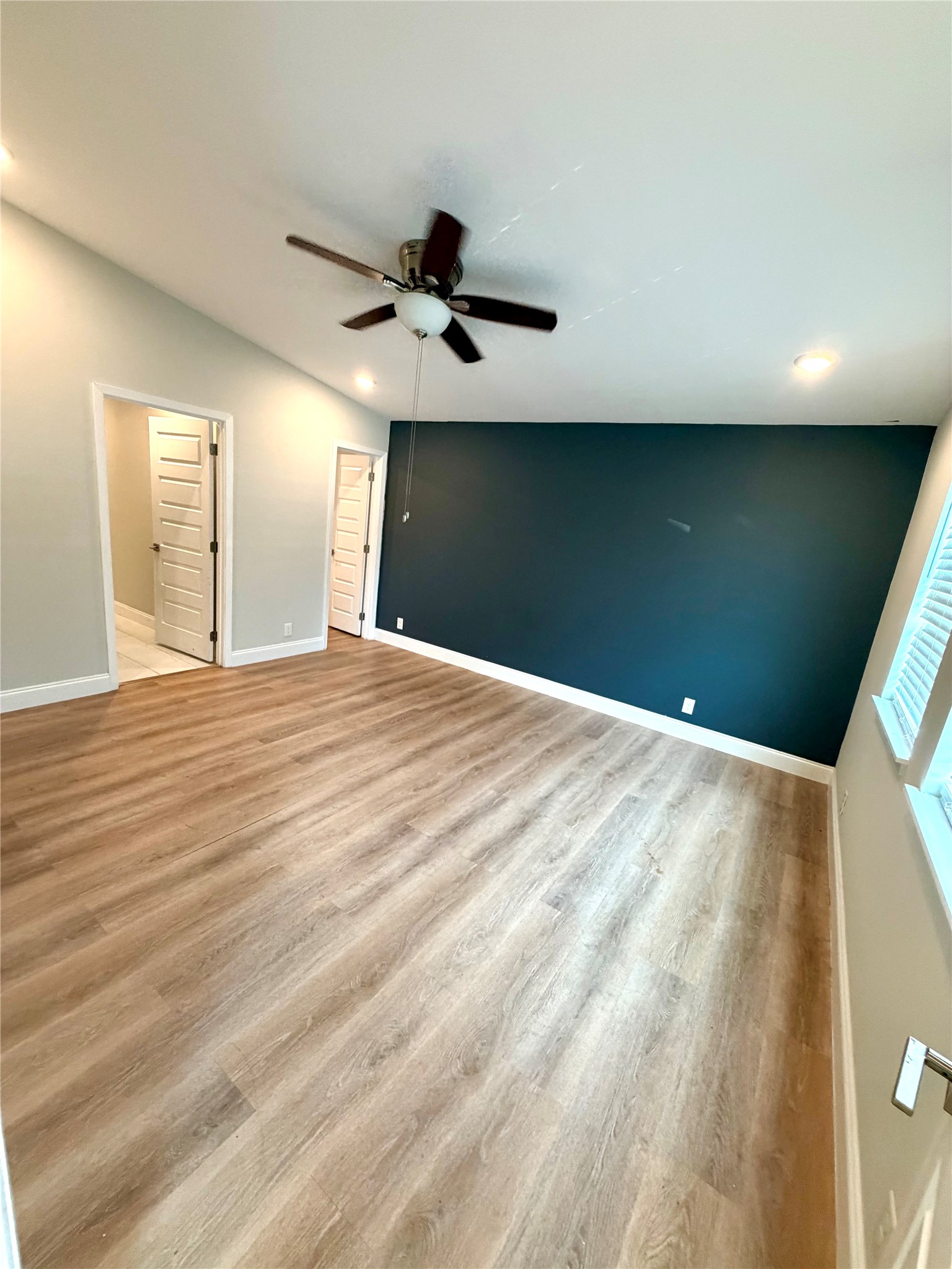 1925 Pech Road Houston, TX 77055 - Photo 9 of 22 Gallery Image 9
