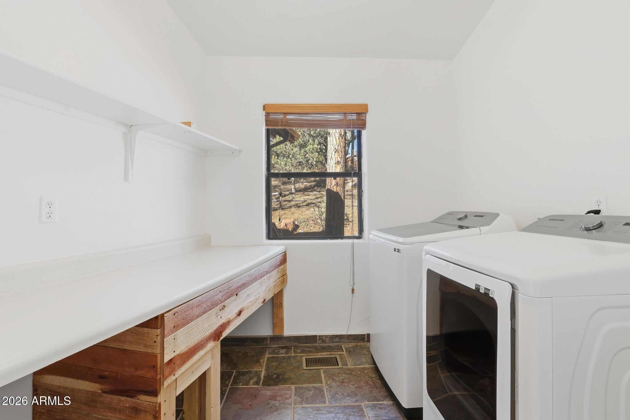 178 Memory Lane Payson, AZ 85541 - Photo 35 of 58 a utility room with dryer and washer