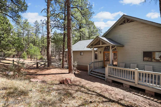 a house view with a outdoor space