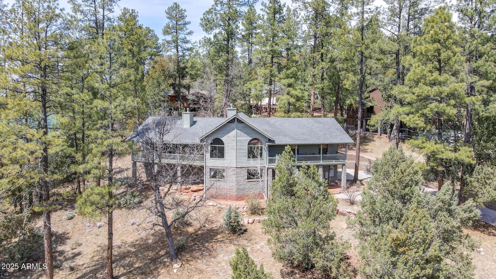 178 Memory Lane Payson, AZ 85541 - Photo 52 of 58 front view of a house with a yard