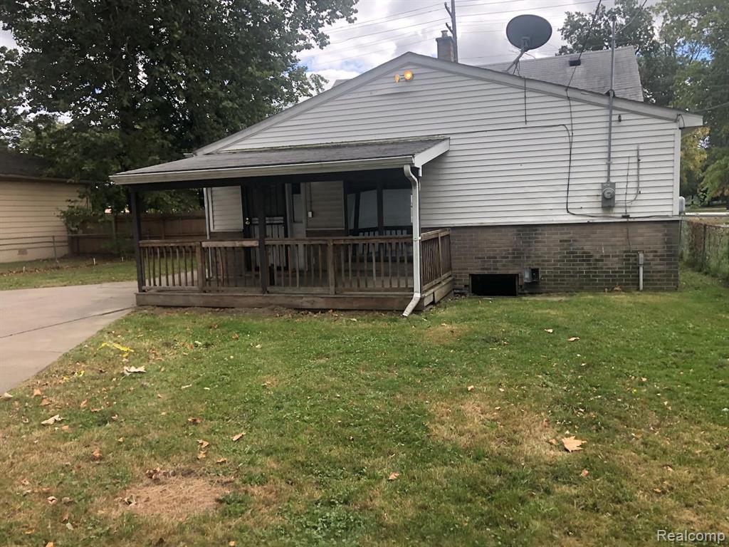 8679 Toepfer Road Warren, MI 48089 - Photo 3 of 14