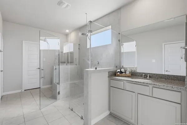 $475,001 | 9841 Mulhouse Drive, Schertz, TX 78154