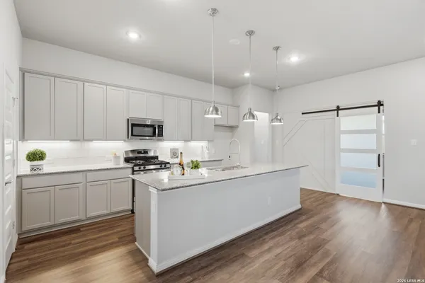 $475,001 | 9841 Mulhouse Drive, Schertz, TX 78154