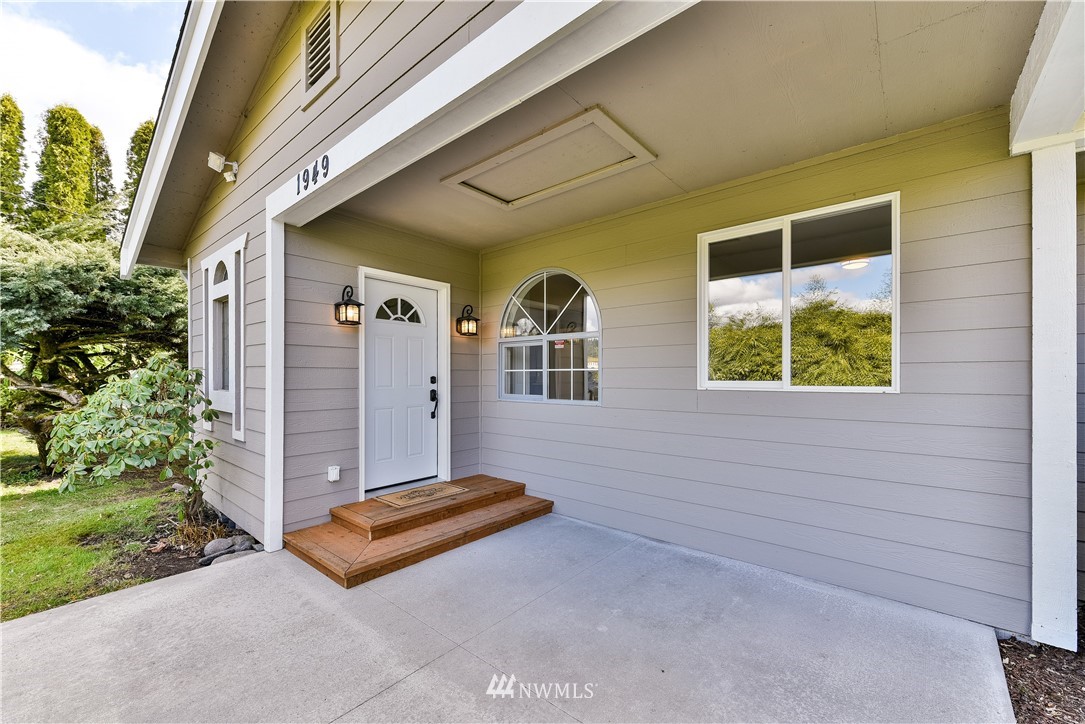 1949 Ryan Road Buckley, WA 98321 - Photo 3 of 22