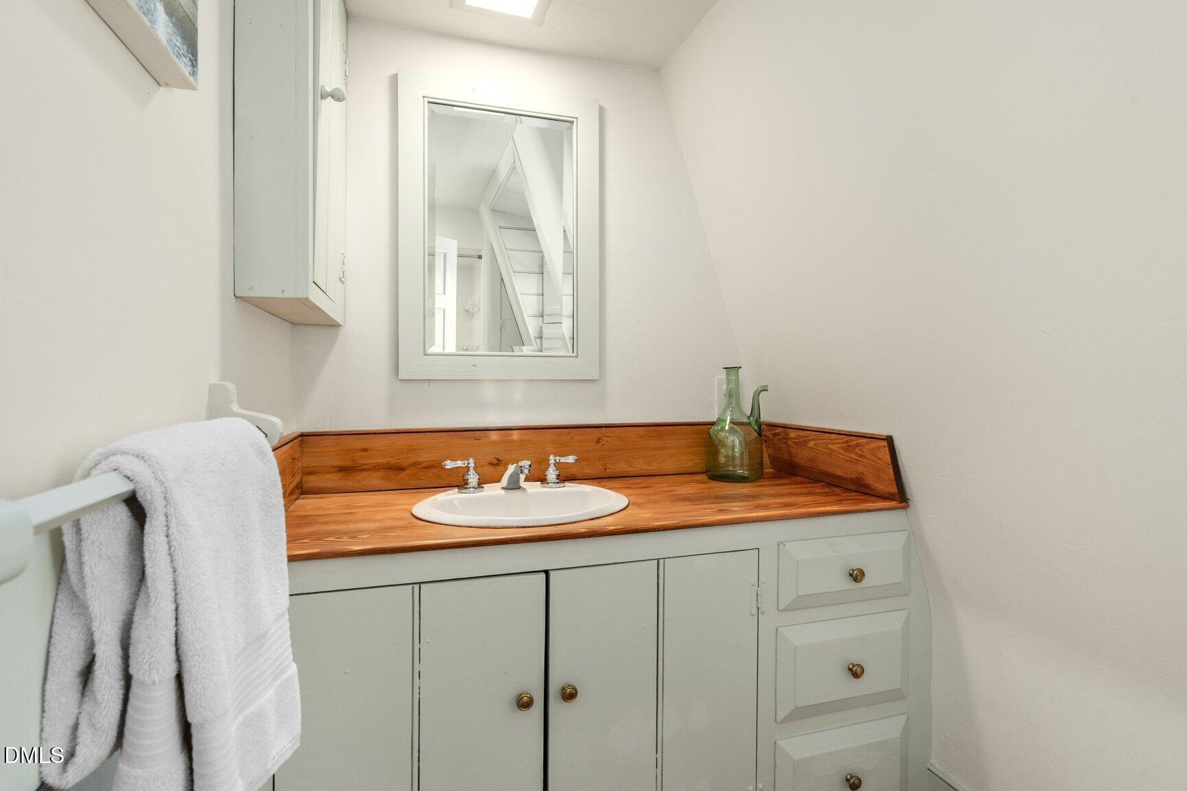 349 Iron Horse Road Rocky Mount, NC 27804 - Photo 35 of 70 Guest Bathroom