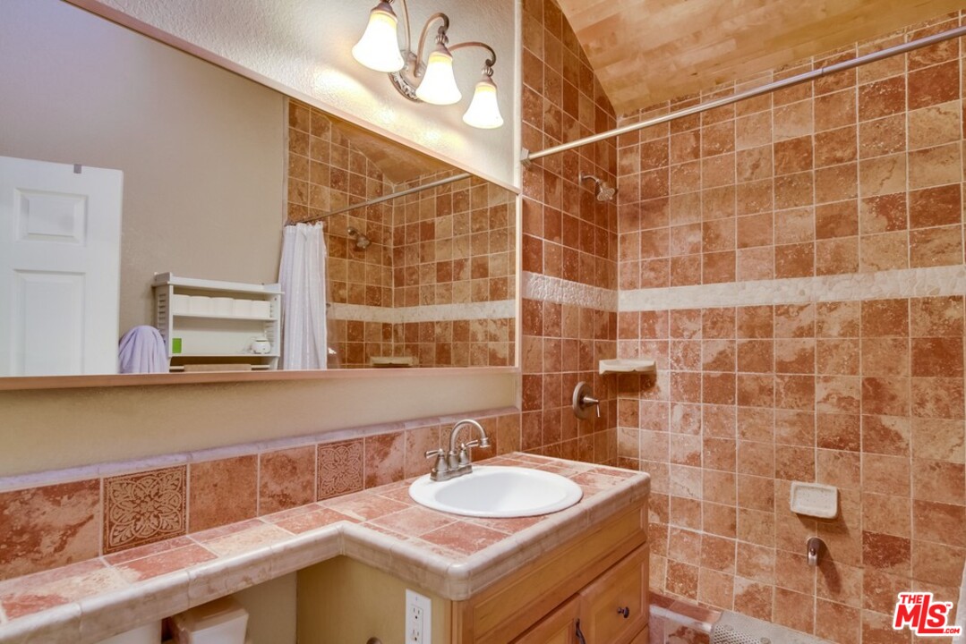 8744 Tyler Street Spring Valley, CA 91977 - Photo 14 of 25 Gallery Image 14