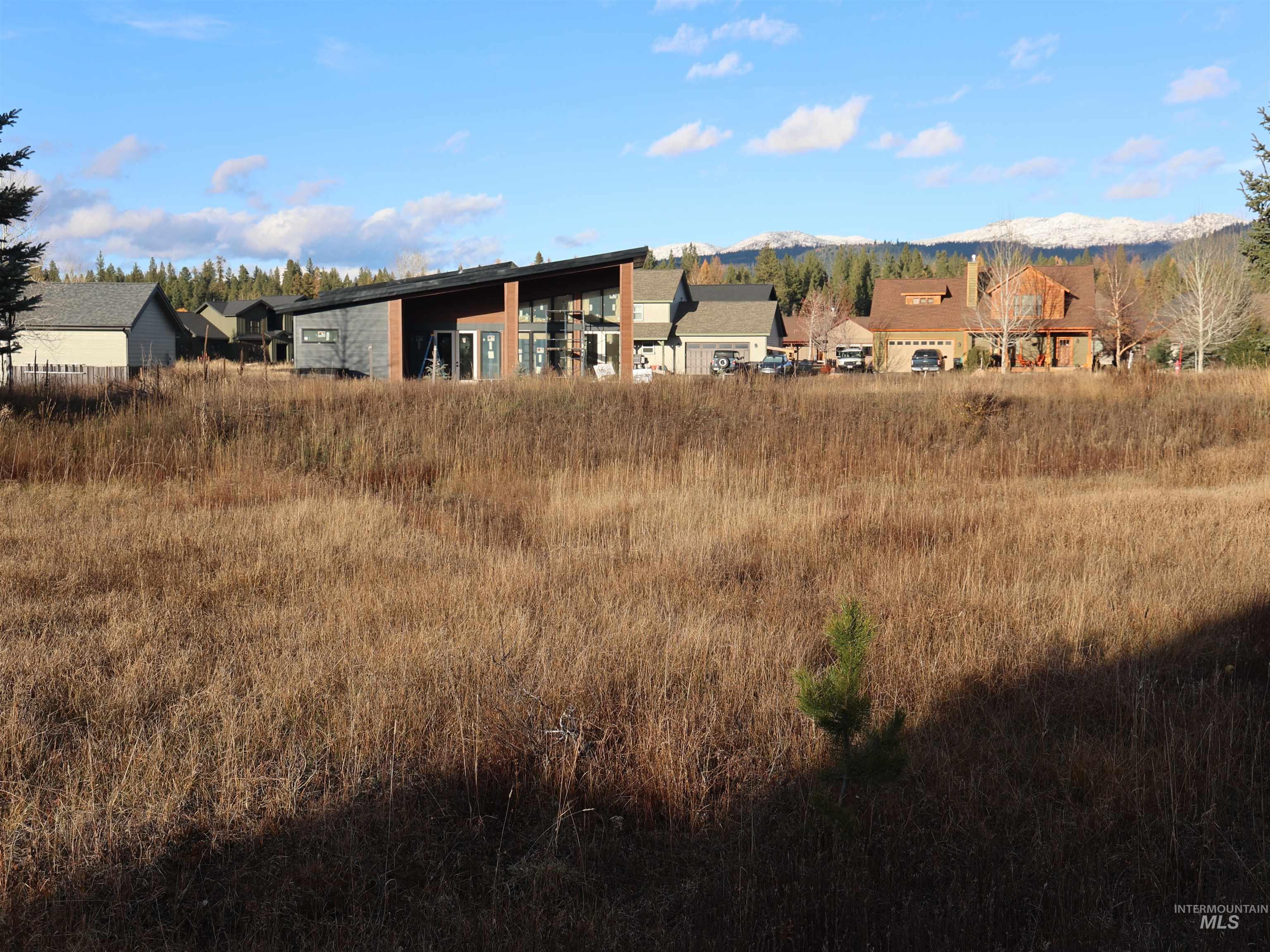 1643 Ginney Way McCall, ID 83638 - Photo 5 of 21 View towards neighbors