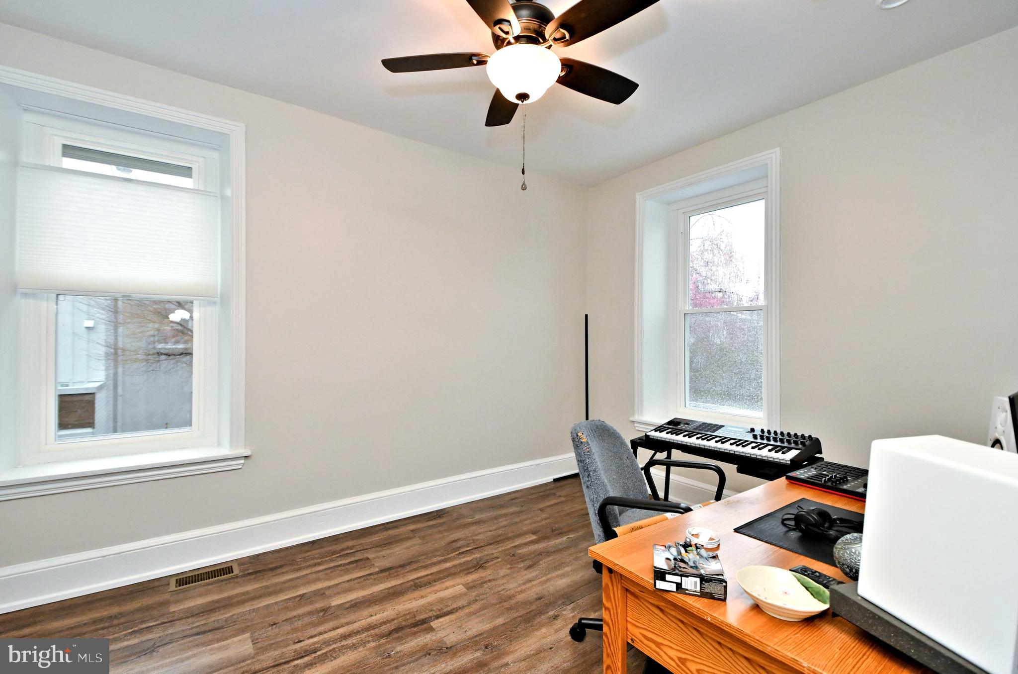 4653 Sheldon Street Philadelphia, PA 19127 - Photo 25 of 38 Second floor bedroom