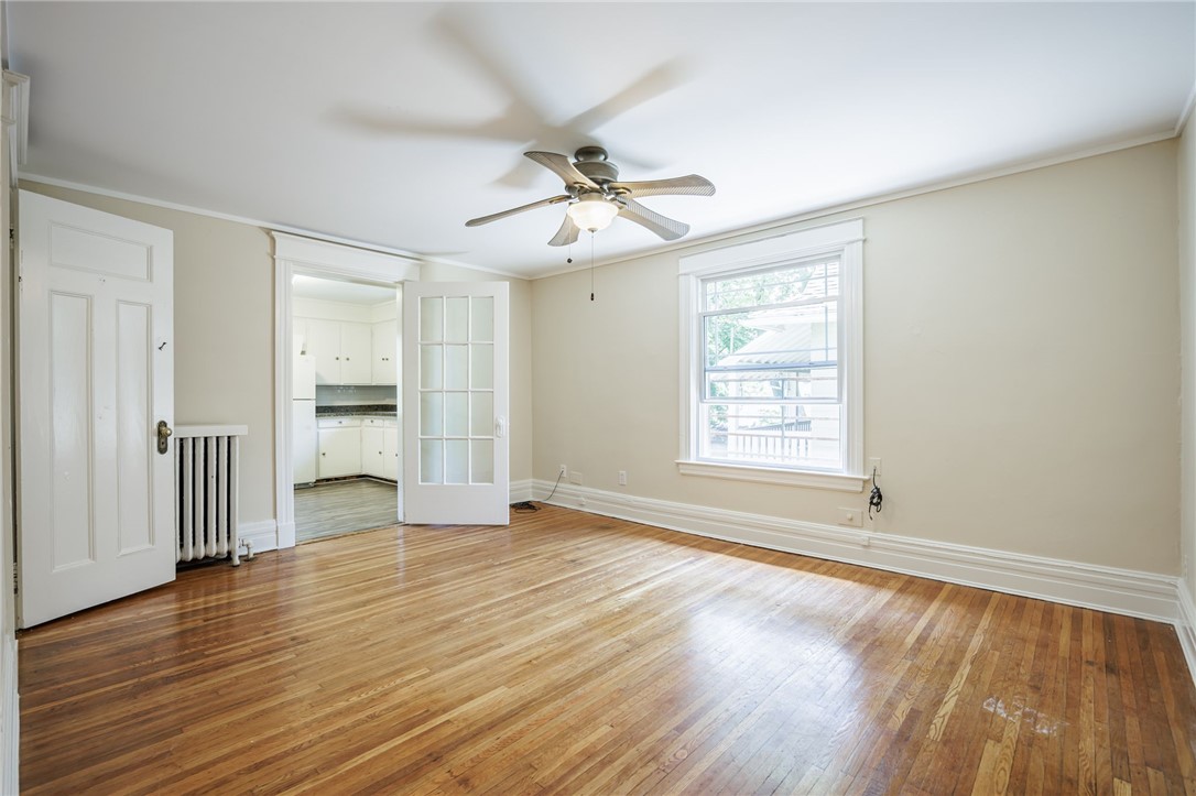 326 Barrington Street, Unit 2 Rochester, NY 14607 - Photo 19 of 49 Living room