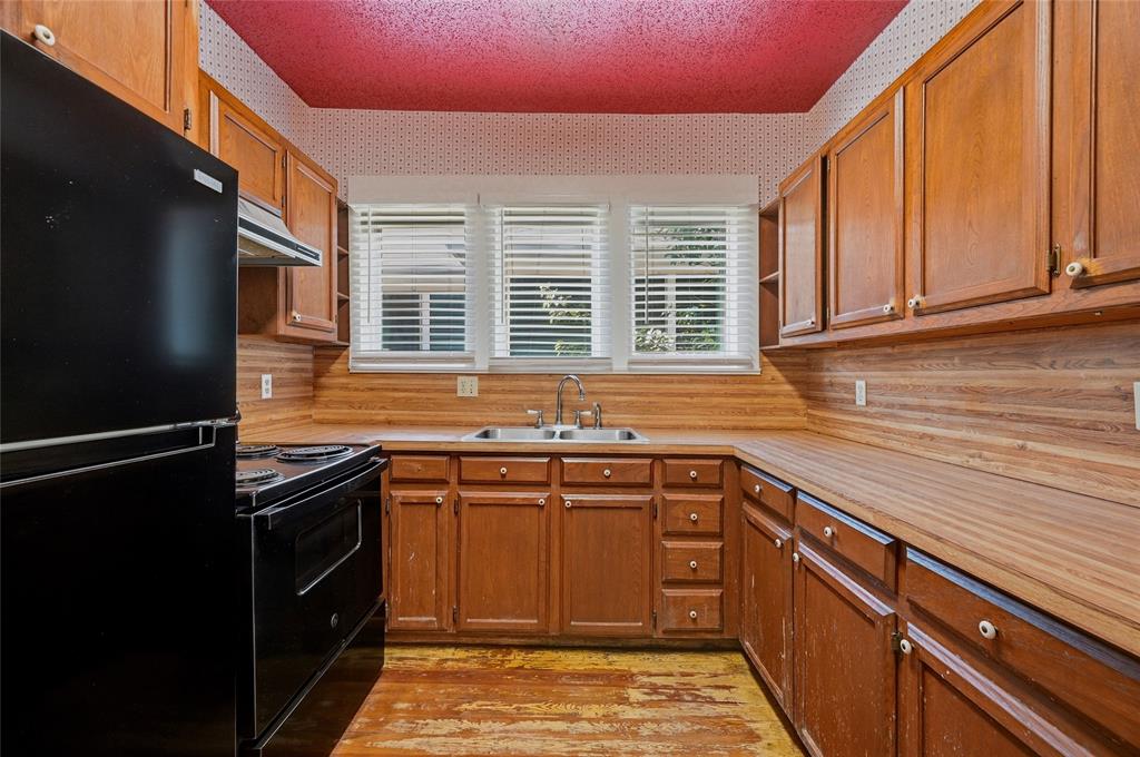 529 East Woodard Street Denison, TX 75021 - Photo 18 of 29