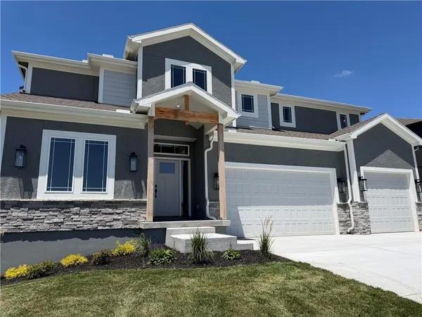$589,900 | 13602 Northeast 114th Place, Kearney, MO 64060