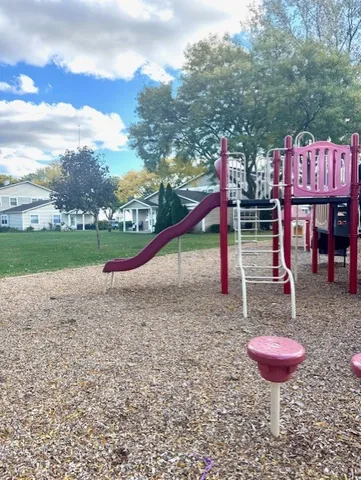 $199,900 | 1239 Oboe Court, Wheeling, IL 60090