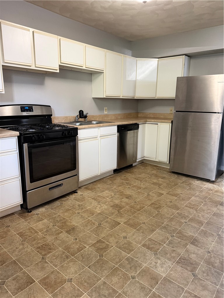 15 Main Street Cumberland, RI 02864 - Photo 3 of 16 Kitchen