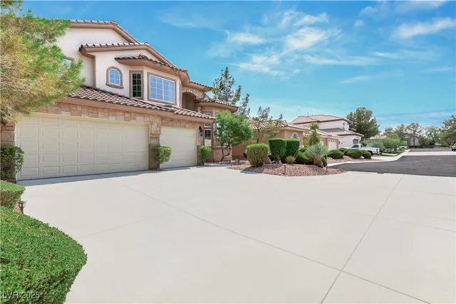 $1,345,000 | 5405 San Bellasera Court, Las Vegas, NV 89141