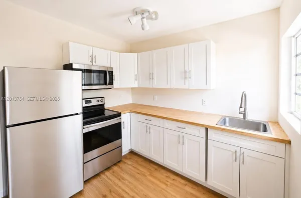 $2,450 | 410 76th Street, Unit 5, Miami Beach, FL 33141