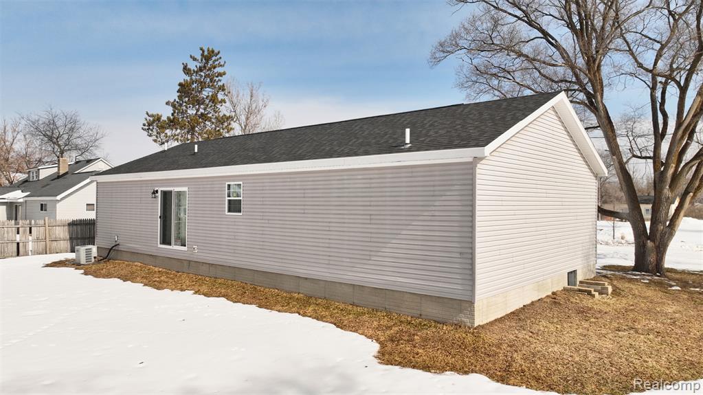 3307 Euclid Street Lupton, MI 48635 - Photo 6 of 34
