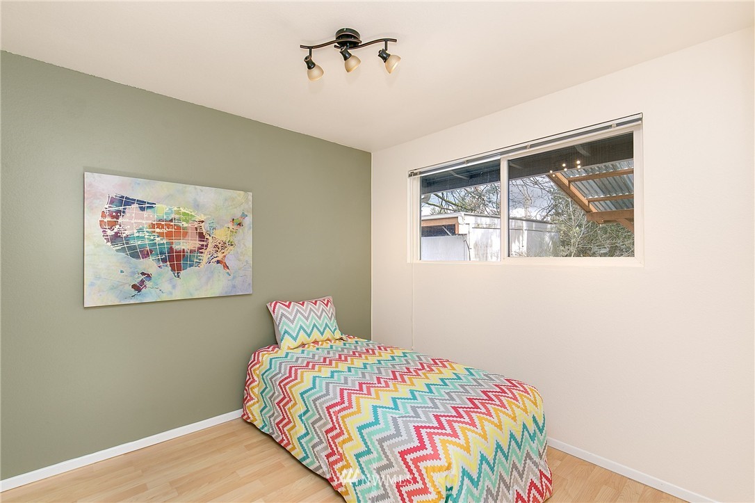 22711 2nd Place West Bothell, WA 98021 - Photo 6 of 25