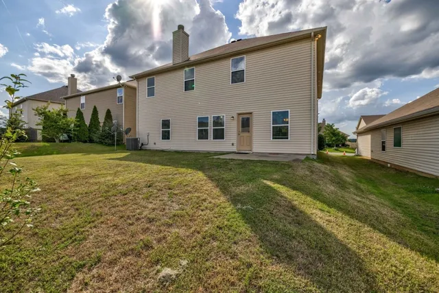 $2,450 | 654 Pemberton Drive, Lebanon, TN 37087