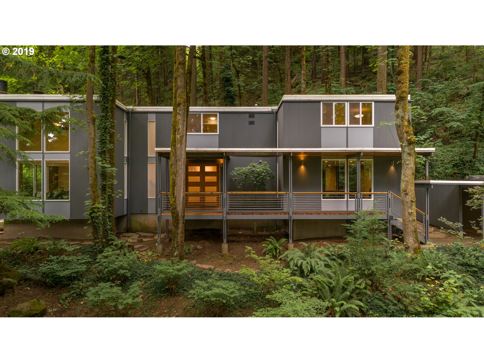 1250 South Radcliffe Road Portland, OR 97219 - Photo 1 of 32 Gallery Image 1