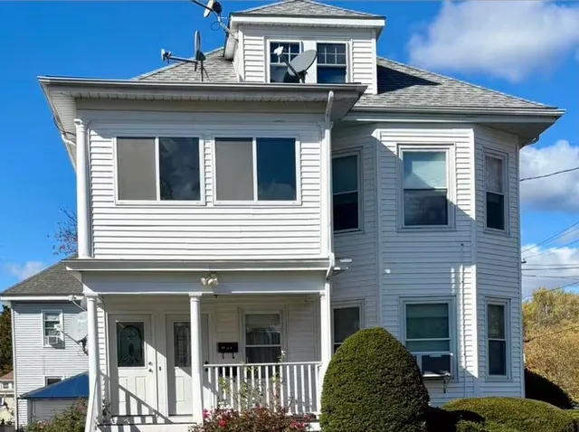 $2,400 | 94-96 Columbia Park, Unit 94, Haverhill, MA 01830