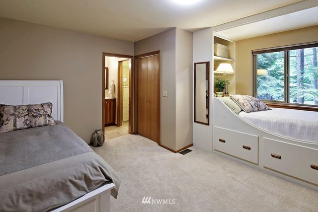 $779,100 | 8822 221st Avenue Northeast, Redmond, WA 98053