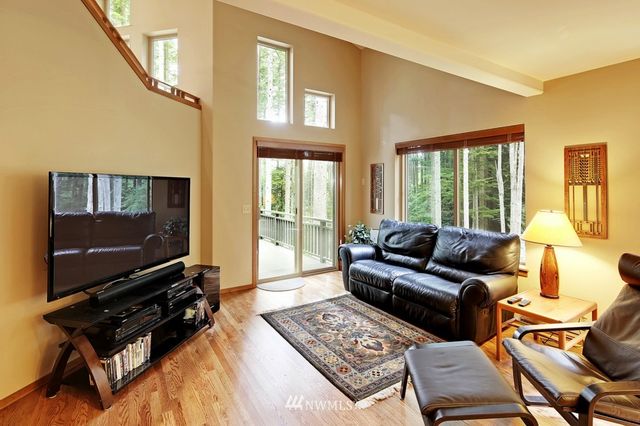 $779,100 | 8822 221st Avenue Northeast, Redmond, WA 98053