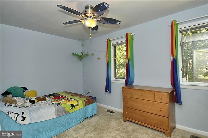 8811 Warfield Road Gaithersburg, MD 20882 - Photo 21 of 30 Bedroom 3